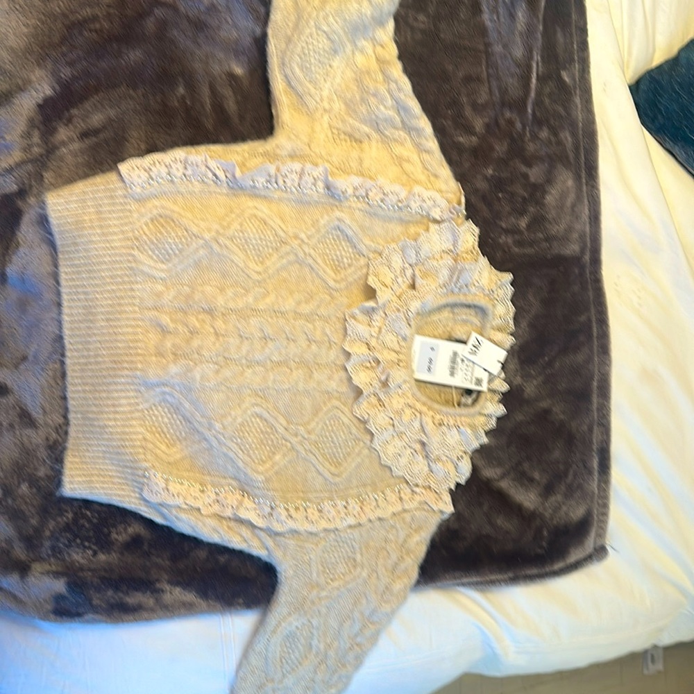 Zara wool sweater with lace and pearls